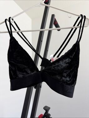 PINK Victoria's Secret Black Velvet Strappy Bralette